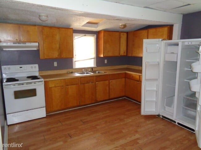 Building Photo - 2 br, 1 bath House - 1111 W Cawson St