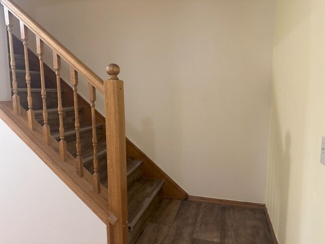 Foto del edificio - For Rent: Spacious 3 Bedroom, 2.5 Bath Sin...
