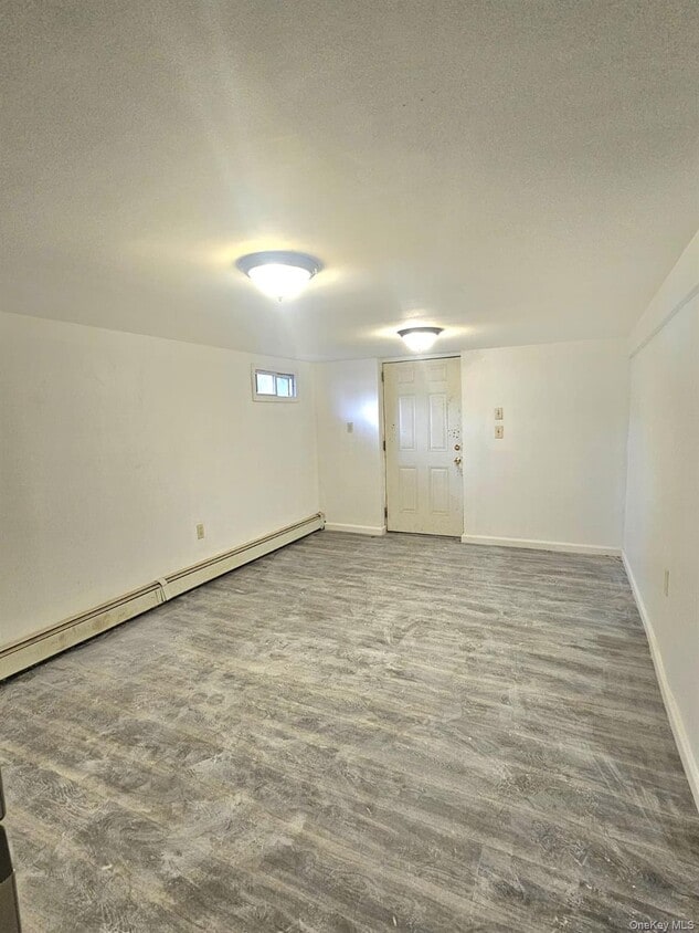 Building Photo - 7 Montgomery St