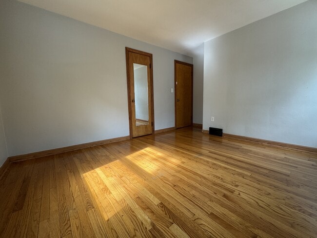 Foto del edificio - 2223 Carney Ave