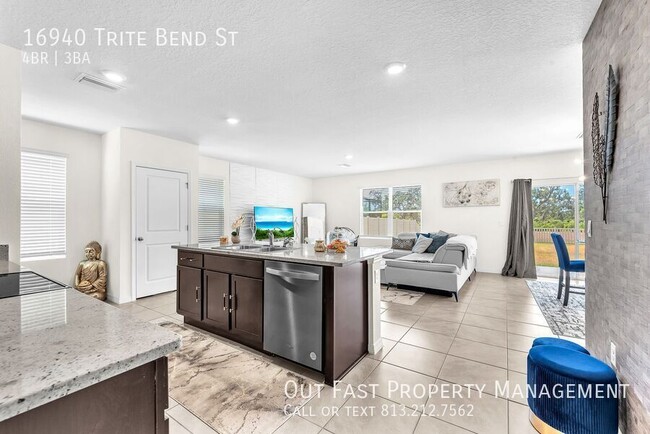 Building Photo - 16940 Trite Bend St