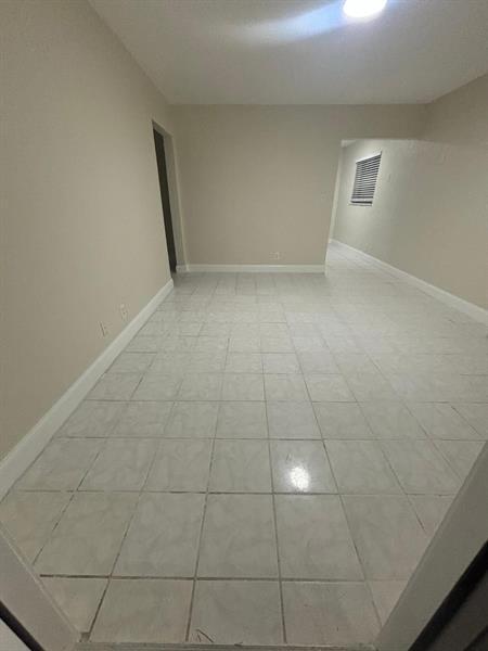 Foto del edificio - 7371 NW 37th St