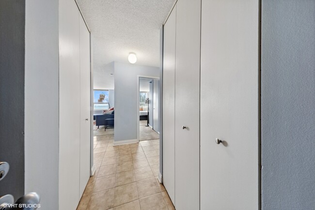 Foto del edificio - 474 N Lake Shore Dr