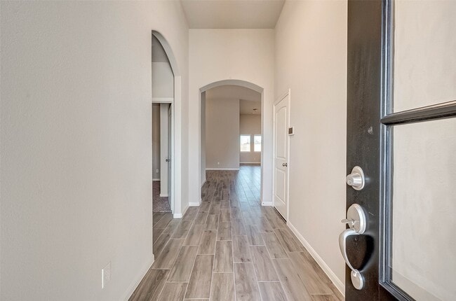 Building Photo - 6110 Scott Way