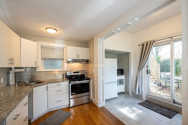 Foto del edificio - 34 Thorndike St