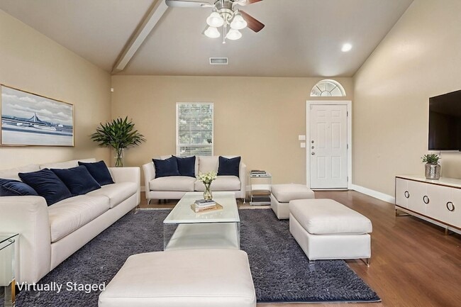 Foto del edificio - 317 Westgate Dr