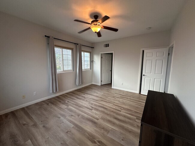 Foto del edificio - 10929 Landale St