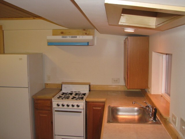 Building Photo - 4105 W 75th Pl