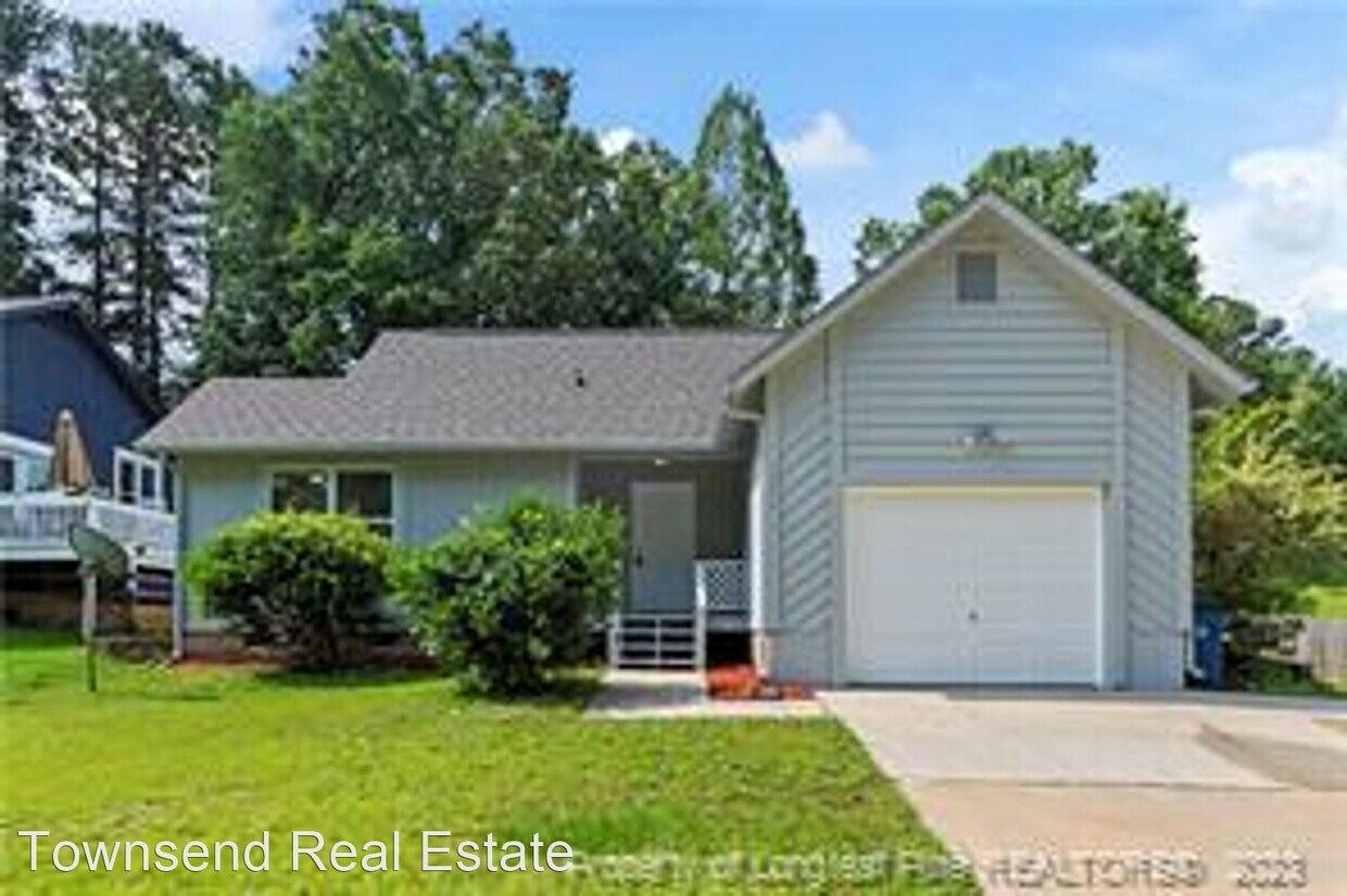 3 br, 2 bath House 5831 Waters Edge House for Rent in Fayetteville