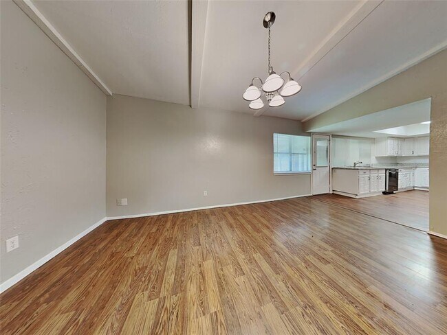 Foto del edificio - 18119 Tall Cypress Dr