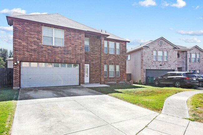 Photo - 4 Bedroom/2.5 Bath Woodcrest Subdivision House