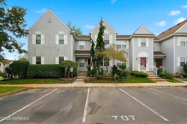 Foto del edificio - 707 Hatchery Ct