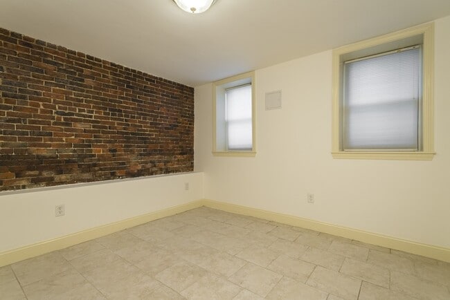 Building Photo - 40 Eutaw St