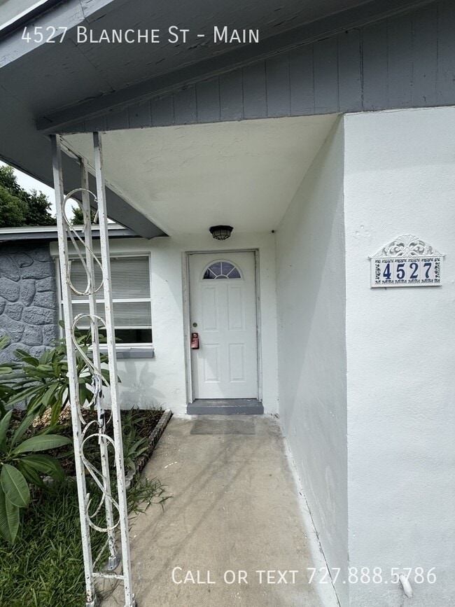 Building Photo - 4527 Blanche St