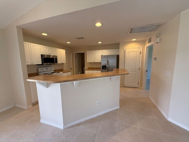 Foto del edificio - HALF OFF FIRST MONTH!!!! 3/2 Single Family Home!!!!