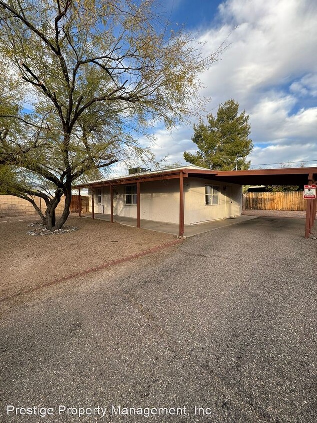 Primary Photo - 2 br, 1 bath House - 755 S Bryant Ave