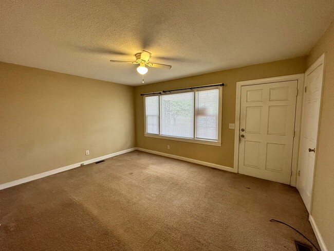 Foto del edificio - 2755 Hwy 123 N