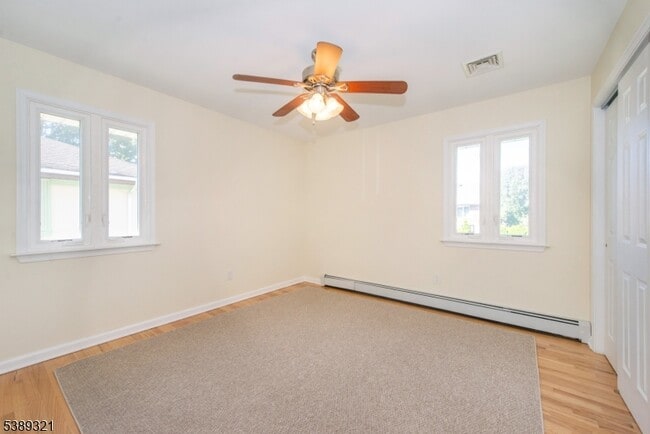 Building Photo - 11 Roehrs Dr