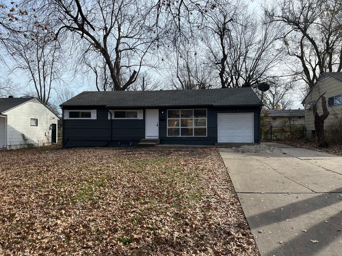 Cute 3 bed ranch style home in KCMO! House Rental in Kansas City, MO