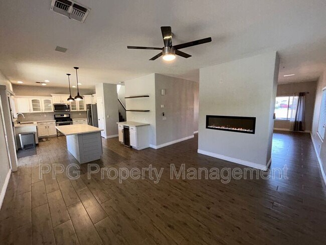 Building Photo - 4121 N Dania Ct