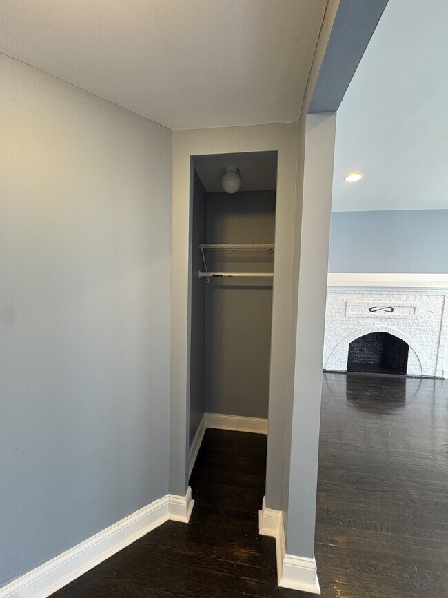 Building Photo - 7025 S Chappel Ave