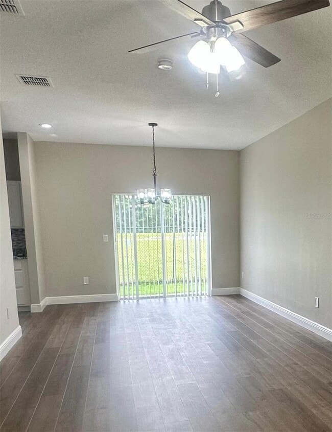 Foto del edificio - 4316 Paradise Cove Ct