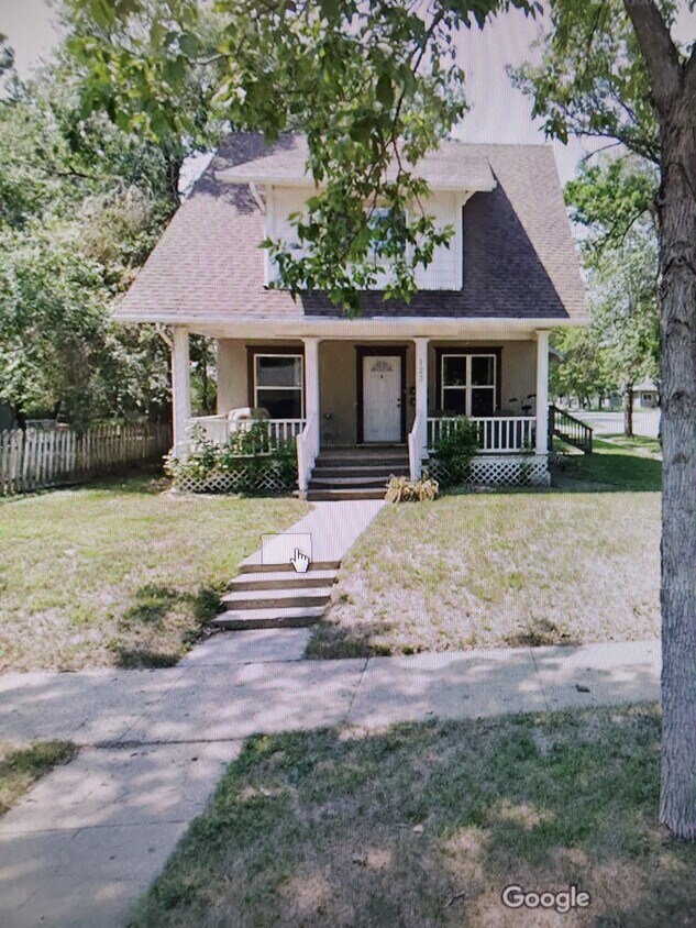 Primary Photo - 123 7th St NW