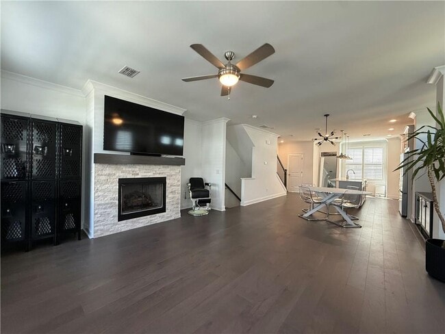 Building Photo - 1112 Larkin Dr