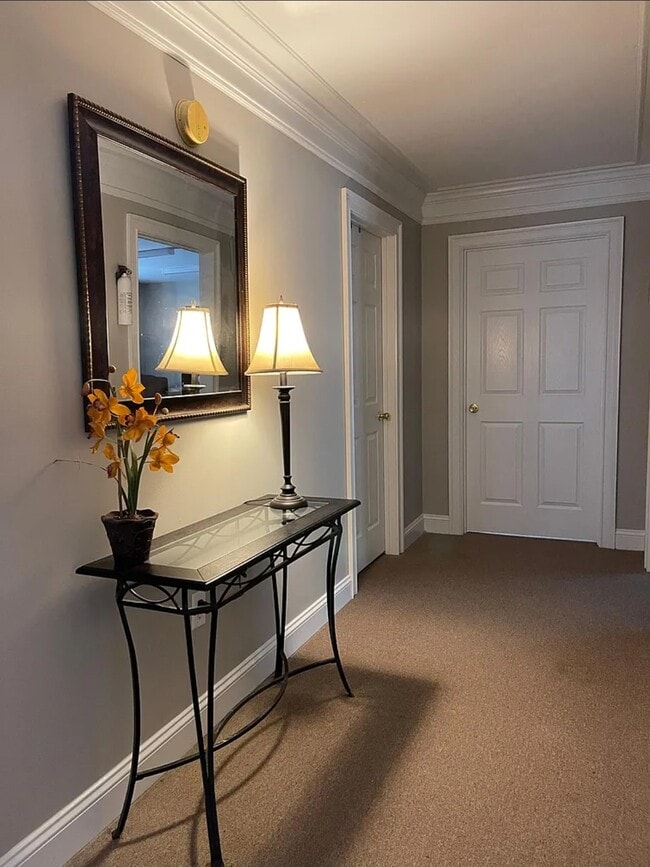 Foto del edificio - 1023 Baker Dr