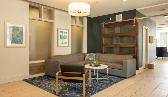 Club Room - Langston, The