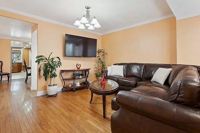 Building Photo - 148-7 Sutter Ave