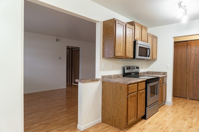 Oxford Place - Concord - Oxford Place Apartments