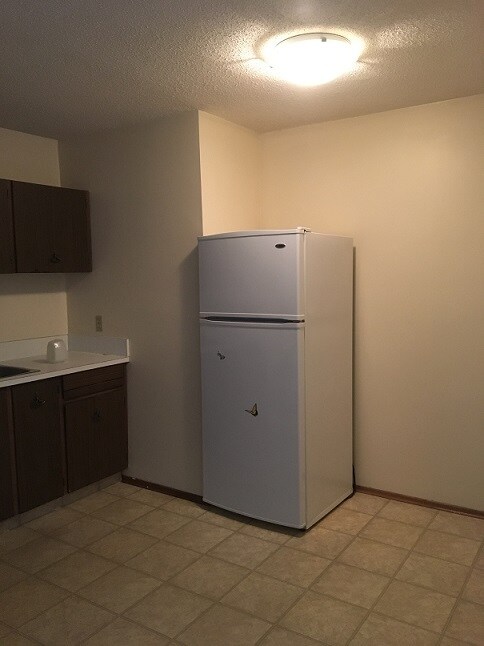 Building Photo - 0 Bed 0 Bath Unit in Red Deer, AB