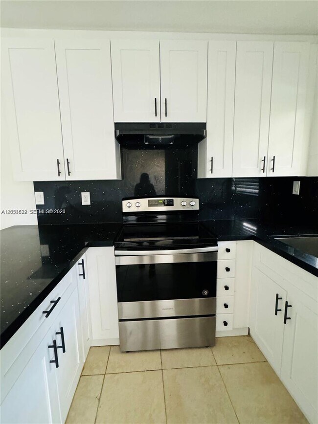 Foto del edificio - 1755 NE 116th Rd