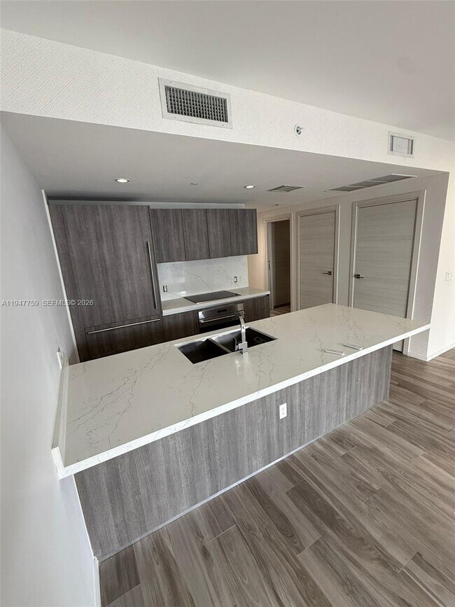Foto del edificio - 801 S Miami Ave