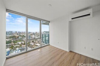 Building Photo - 1500 Rycroft St