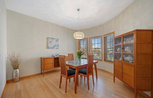 Foto del edificio - 8635 N Shermer Rd