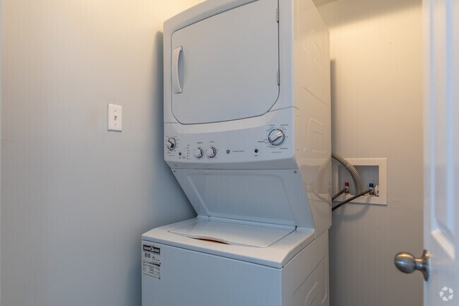 2 chambres, 1 salle de bain - 79 m² - Buanderie privée - Ouellette Place