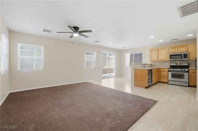 Foto del edificio - 8208 W Wildwood Glen Dr