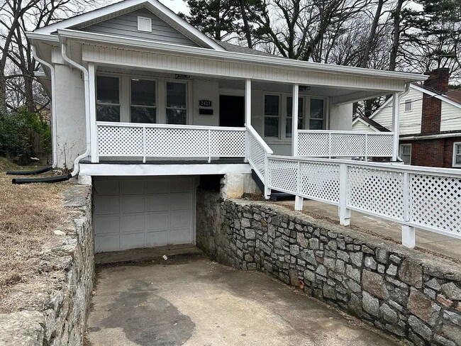 Foto del edificio - 2423 N Patterson Ave