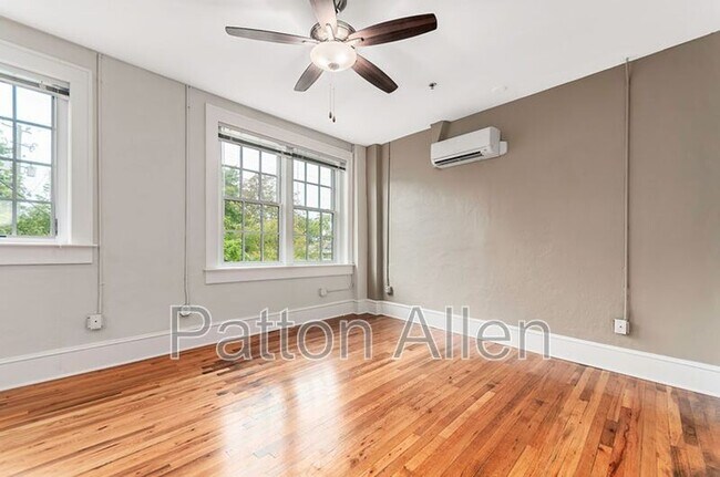 Foto del edificio - 444 Haywood Rd