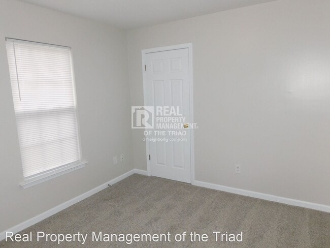 Building Photo - 4 br, 2 bath House - 3211 N. OHenry Blvd.