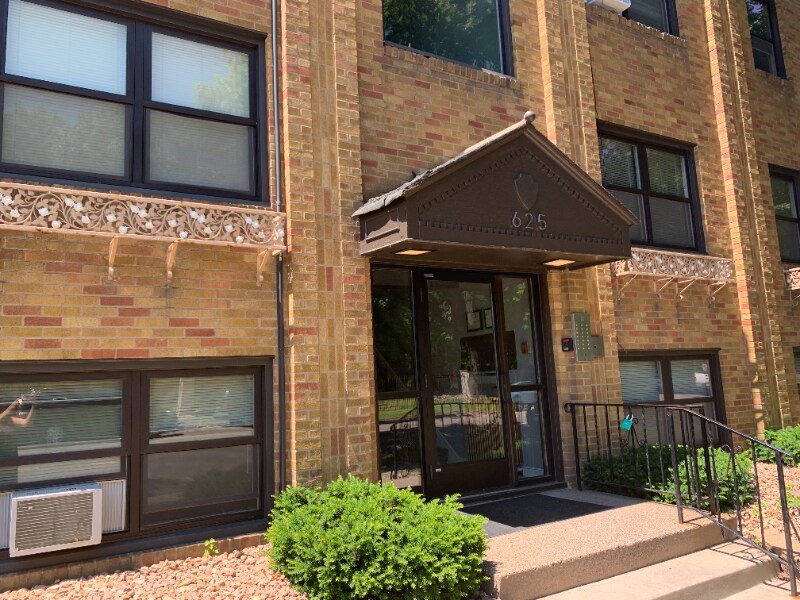625 Cleveland Ave S Unit 2, Saint Paul, MN 55116 Apartment for Rent