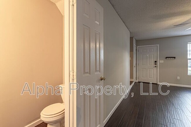 Foto del edificio - 105 Brushy Hollow Ln