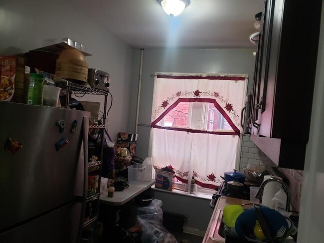 Foto del edificio - 0 bedroom in BROOKLYN NY 11203