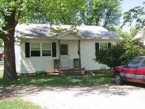 Building Photo - 433 W Eldon St