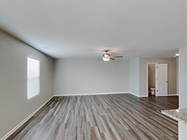 Building Photo - 106 Wellshire Dr