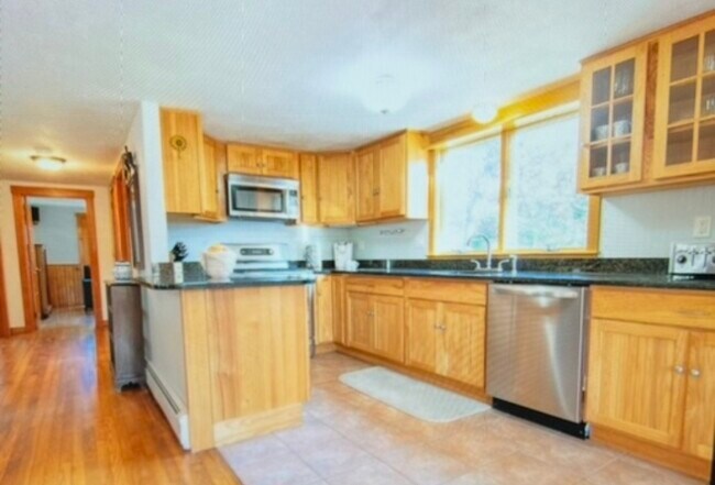 Foto del edificio - 10 Avery Ave