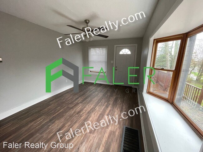 Building Photo - 1 br, 1 bath House - 944 Highridge Ave