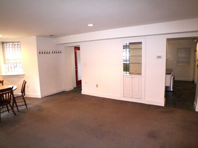 Bar de estar/comedor - 1743 18th St NW